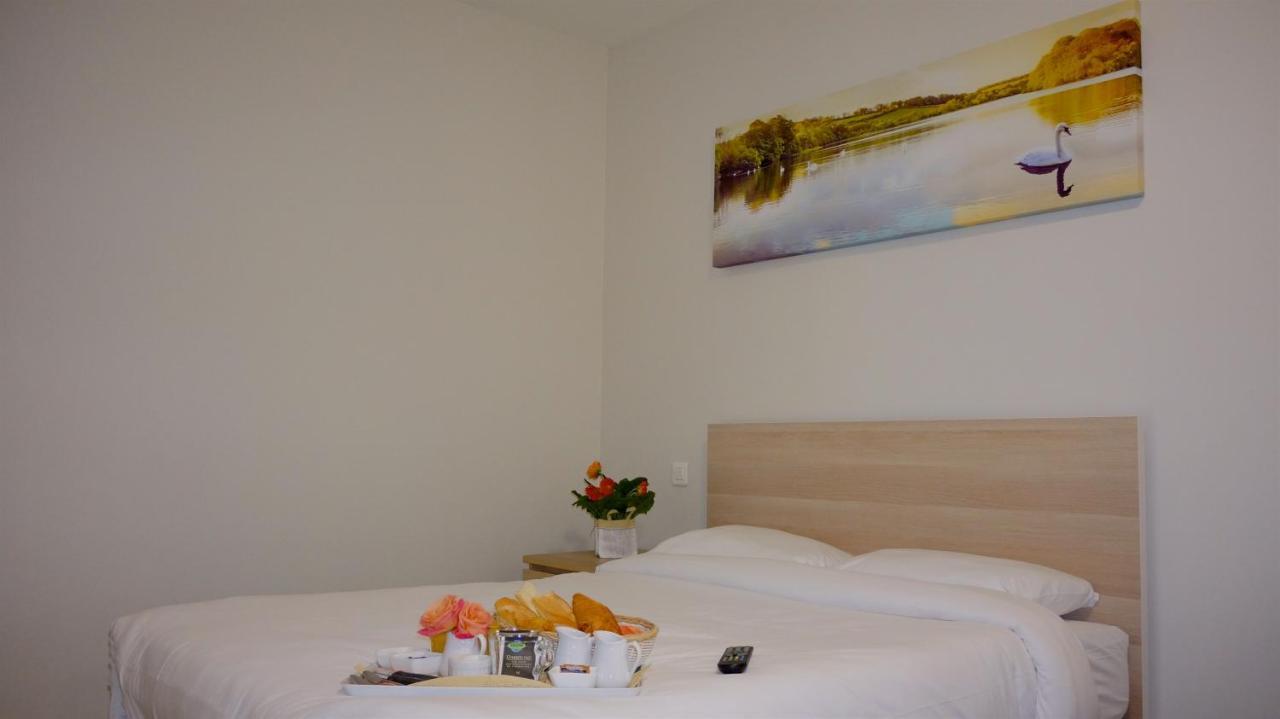 ליברי-גרדן Hotel Vauban מראה חיצוני תמונה