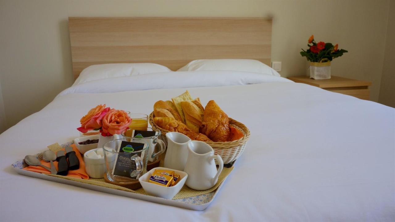 ליברי-גרדן Hotel Vauban מראה חיצוני תמונה
