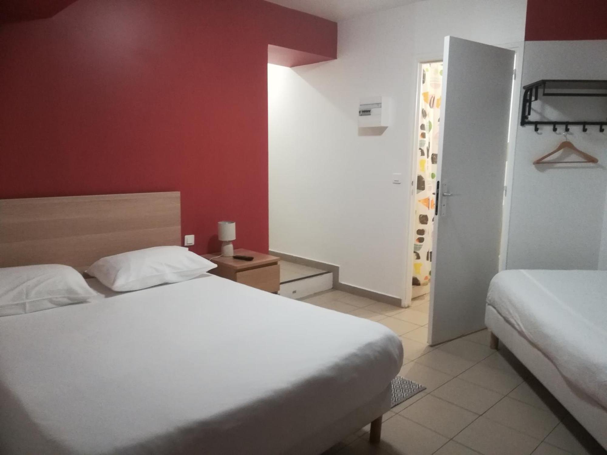 ליברי-גרדן Hotel Vauban מראה חיצוני תמונה
